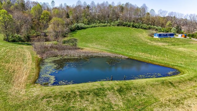 451 Walnut Grove Road, Annville, KY 40402