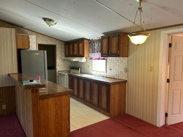 451 Walnut Grove Road, Annville, KY 40402