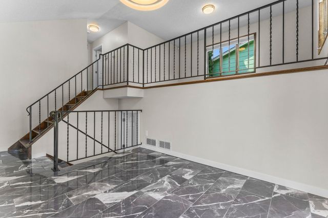 403 Pierce Street NE, Minneapolis, MN 55413
