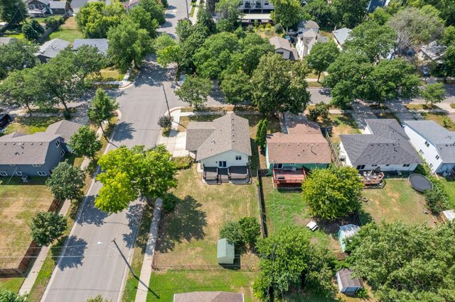 403 Pierce Street NE, Minneapolis, MN 55413