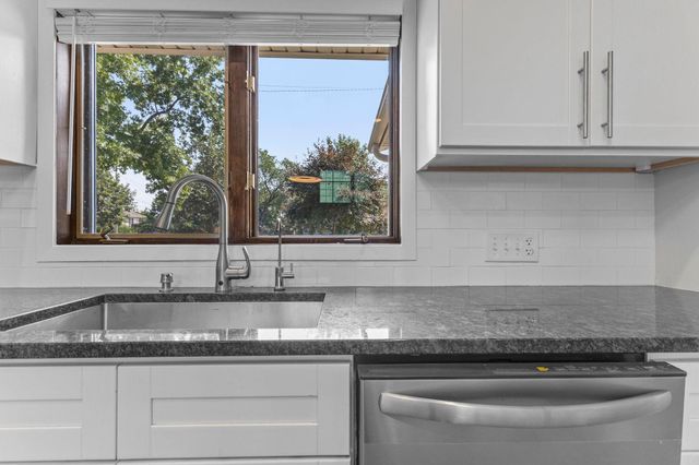 403 Pierce Street NE, Minneapolis, MN 55413