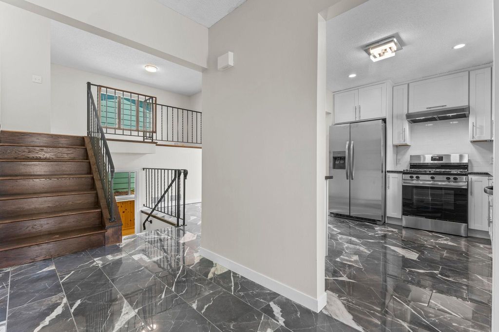 403 Pierce Street NE, Minneapolis, MN 55413 — photo 5