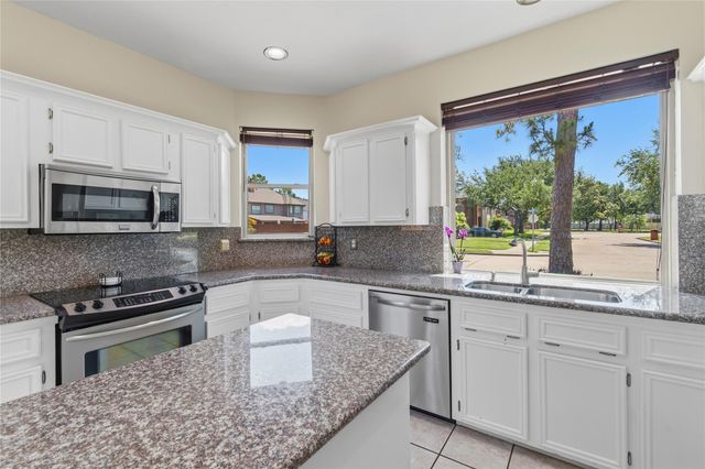 1918 Pawnee Drive, Deer Park, TX 77536