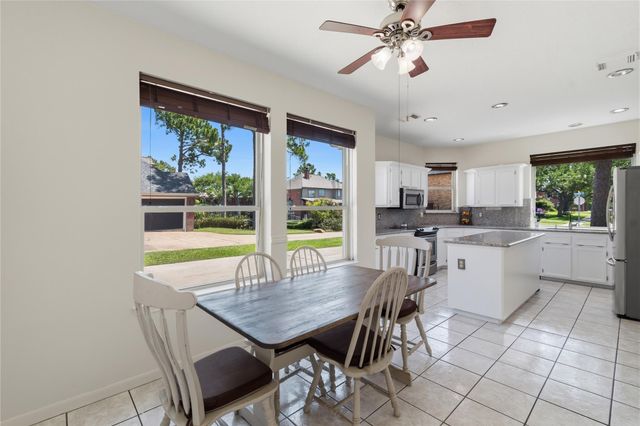 1918 Pawnee Drive, Deer Park, TX 77536