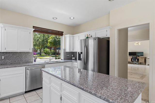 1918 Pawnee Drive, Deer Park, TX 77536