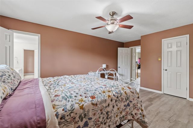1918 Pawnee Drive, Deer Park, TX 77536