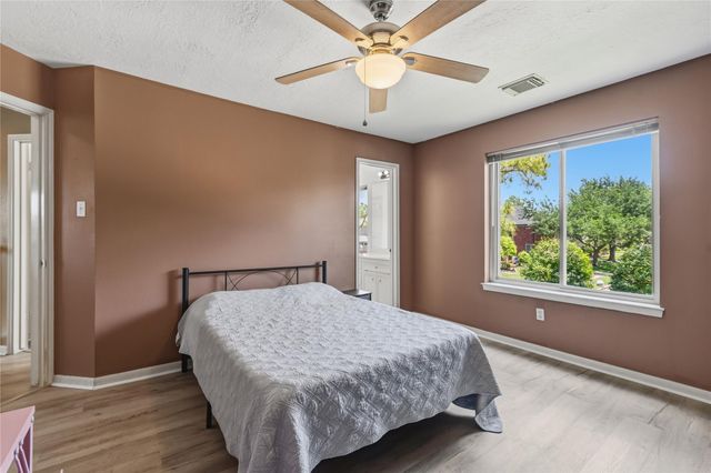 1918 Pawnee Drive, Deer Park, TX 77536