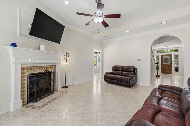 1918 Pawnee Drive, Deer Park, TX 77536