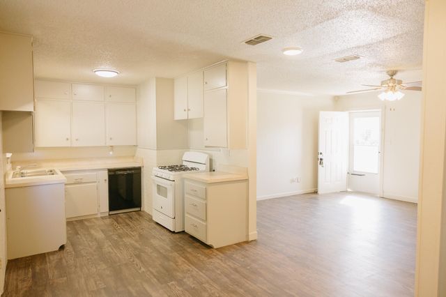 4412 45th Street, Lubbock, TX 79414