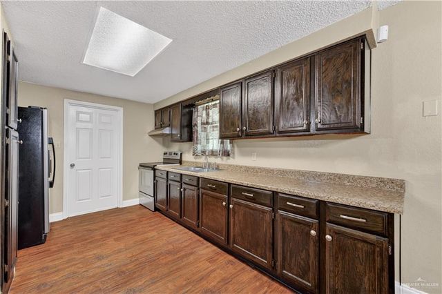 1010 E Lincoln Street, Weslaco, TX 78599