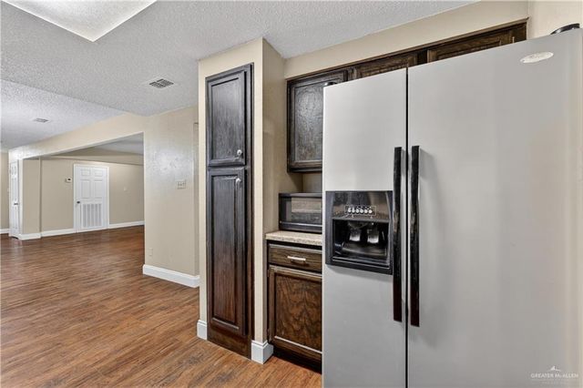 1010 E Lincoln Street, Weslaco, TX 78599