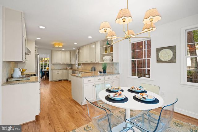 5621 HUNTINGTON PKWY, Bethesda, MD 20814