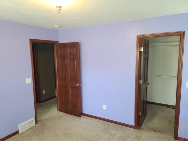802 Sundial LANE, Neenah, WI 54956