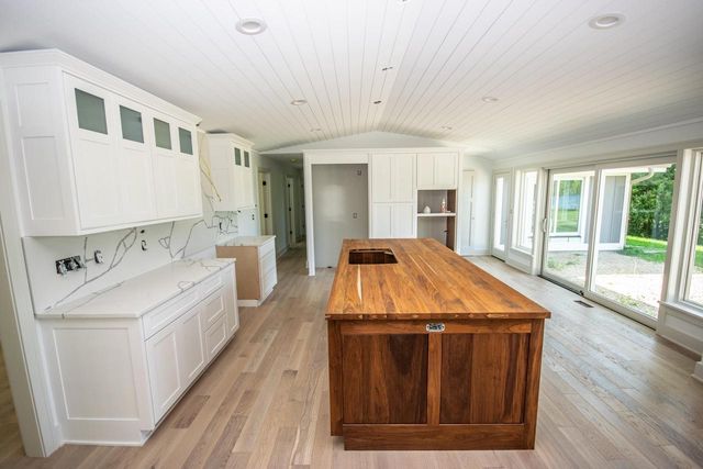 5221 Little Cedar LANE, West Bend, WI 53095