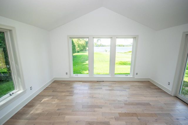 5221 Little Cedar LANE, West Bend, WI 53095