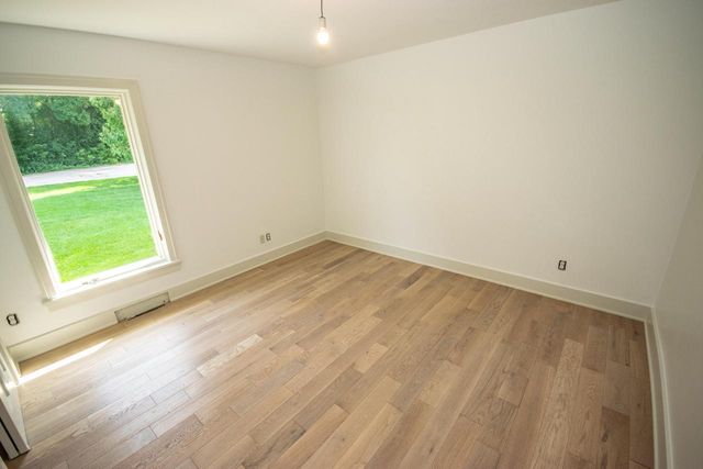 5221 Little Cedar LANE, West Bend, WI 53095