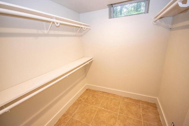 5221 Little Cedar LANE, West Bend, WI 53095