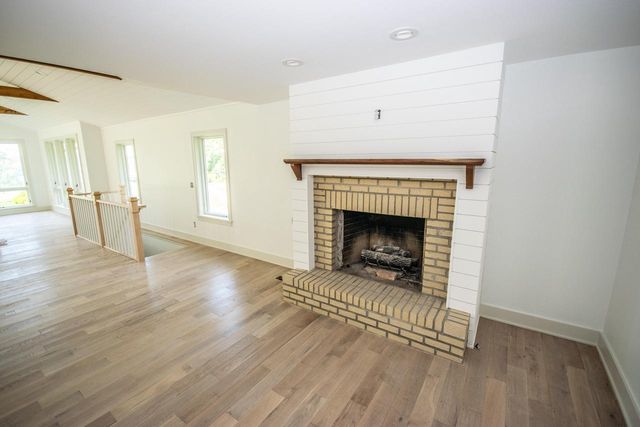 5221 Little Cedar LANE, West Bend, WI 53095