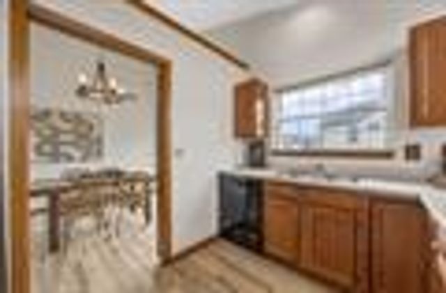 3460 Willowridge Road D, Marion, IA 52302