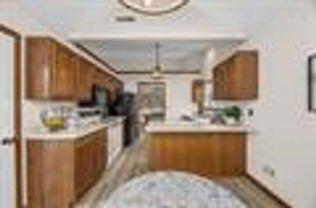 3460 Willowridge Road D, Marion, IA 52302