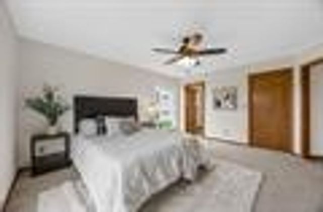 3460 Willowridge Road D, Marion, IA 52302