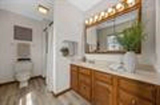 3460 Willowridge Road D, Marion, IA 52302