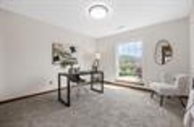 3460 Willowridge Road D, Marion, IA 52302