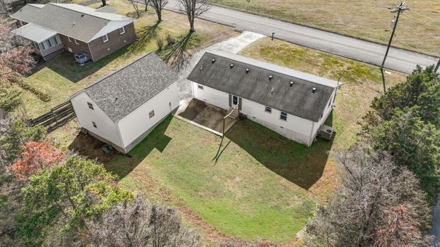 201 Stardust Dr, Shelbyville, TN 37160