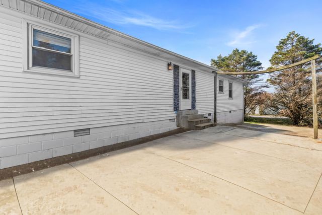 201 Stardust Dr, Shelbyville, TN 37160