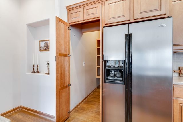 2531 N Rough Creek Rd, Derby, KS 67037