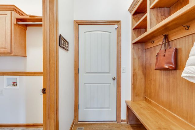 2531 N Rough Creek Rd, Derby, KS 67037