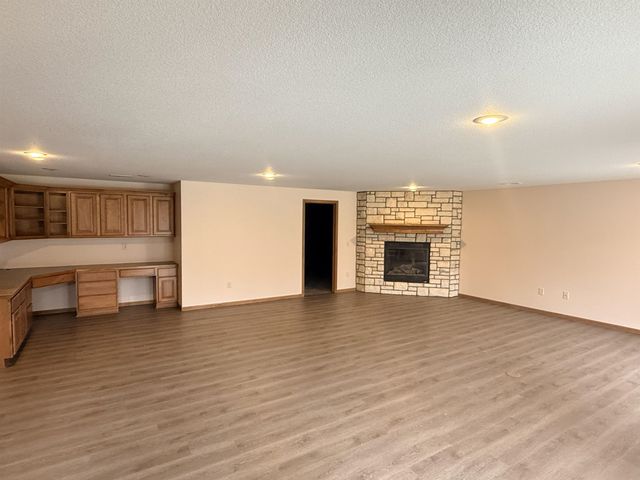 2531 N Rough Creek Rd, Derby, KS 67037