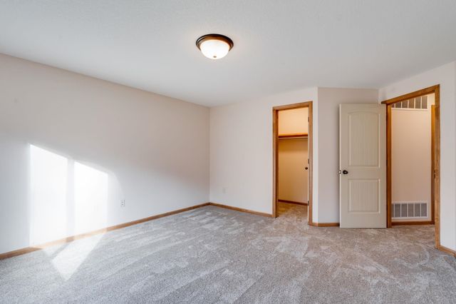 2531 N Rough Creek Rd, Derby, KS 67037