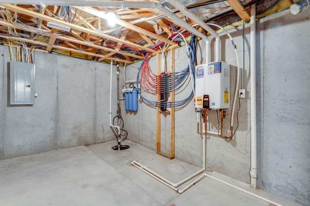 2531 N Rough Creek Rd, Derby, KS 67037
