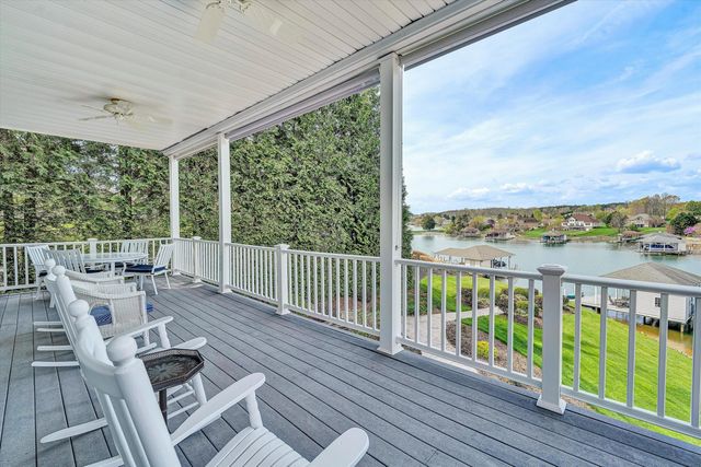 171 Marvin Gardens DR, Moneta, VA 24121