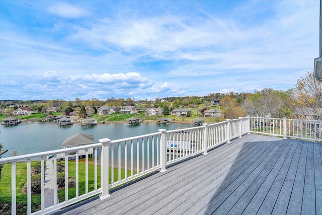 171 Marvin Gardens DR, Moneta, VA 24121