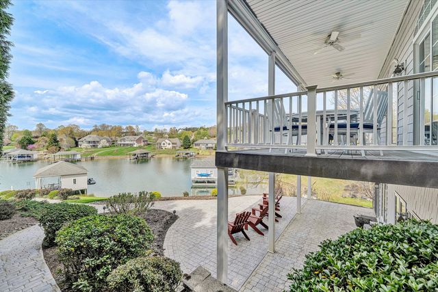 171 Marvin Gardens DR, Moneta, VA 24121