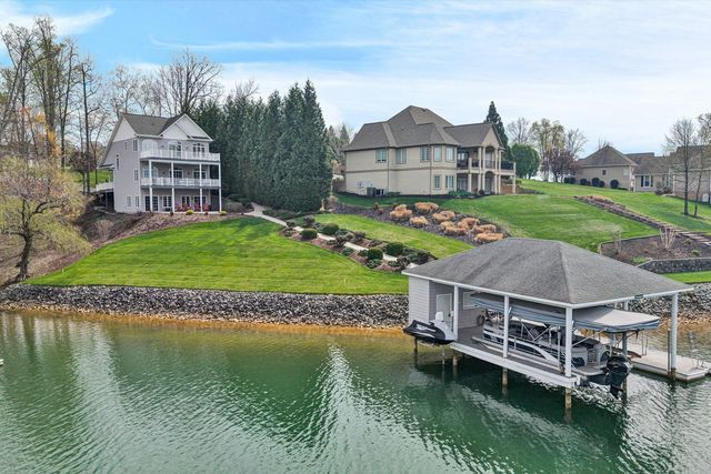 171 Marvin Gardens DR, Moneta, VA 24121