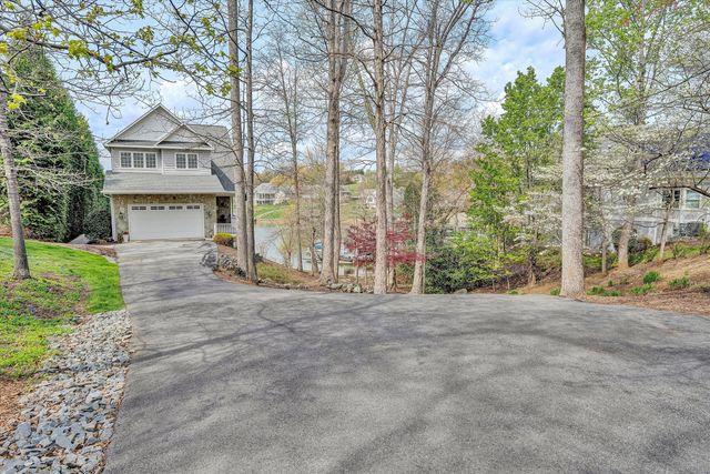 171 Marvin Gardens DR, Moneta, VA 24121