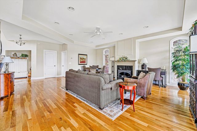171 Marvin Gardens DR, Moneta, VA 24121