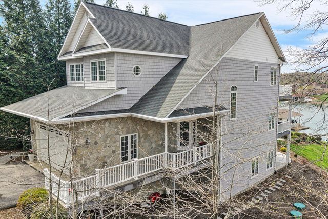 171 Marvin Gardens DR, Moneta, VA 24121