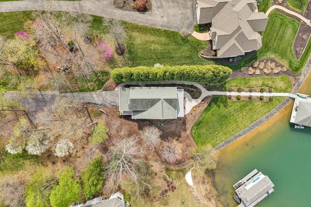 171 Marvin Gardens DR, Moneta, VA 24121