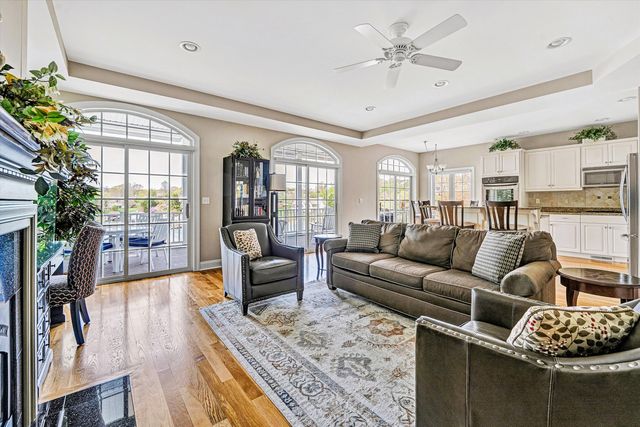 171 Marvin Gardens DR, Moneta, VA 24121