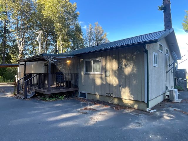 6045 Wilder Ridge Road, Garberville, CA 95542