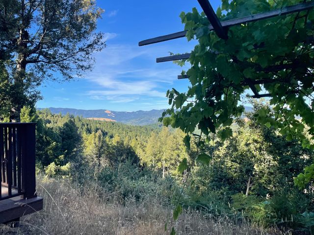 6045 Wilder Ridge Road, Garberville, CA 95542