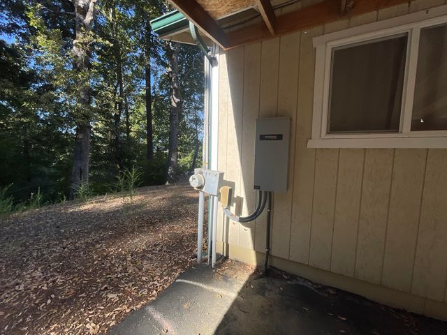 6045 Wilder Ridge Road, Garberville, CA 95542