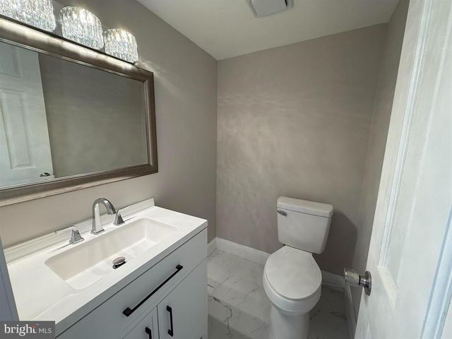 4862 CORWEN CT, Mays Landing, NJ 08330