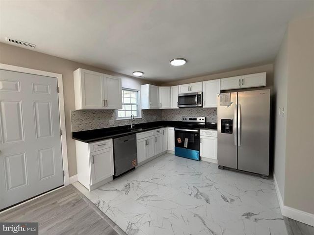 4862 CORWEN CT, Mays Landing, NJ 08330