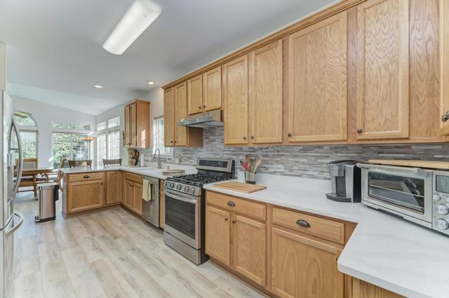 2006 Glenridge Court, Plainfield, IL 60586