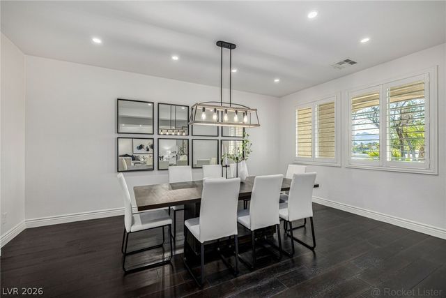 7840 Thunder Echo Street, Las Vegas, NV 89131